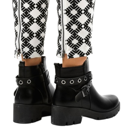 Bottines noires à talons plats avec boucle 9996-2 le noir 3
