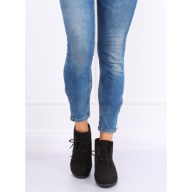 Bottines noires lacées sur un talon compensé E3265 Noir 1