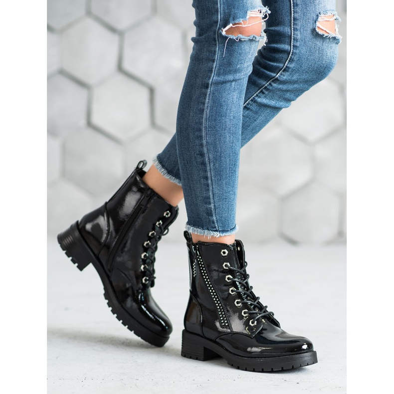 Seastar Ouvriers laqués noir 1