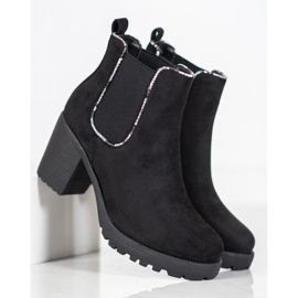 Erynn Bottines Chelsea en daim sur la plate-forme le noir 3