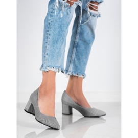 Seastar Pompes vérifiées blanc noir 1