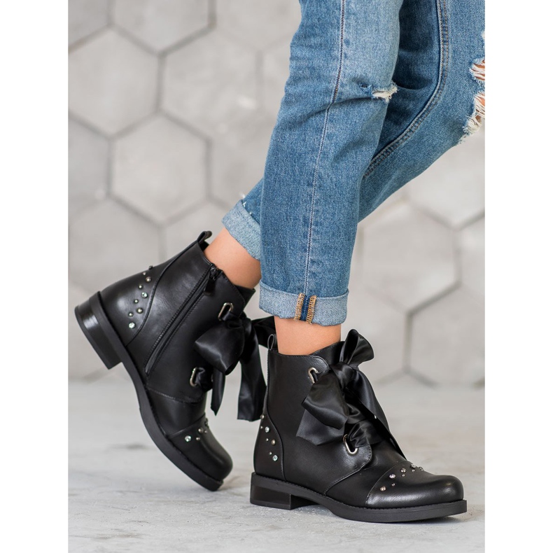 Bestelle Bottines à ruban noir 1