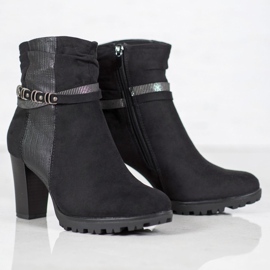 Super Mode Bottes sur un poteau le noir 3