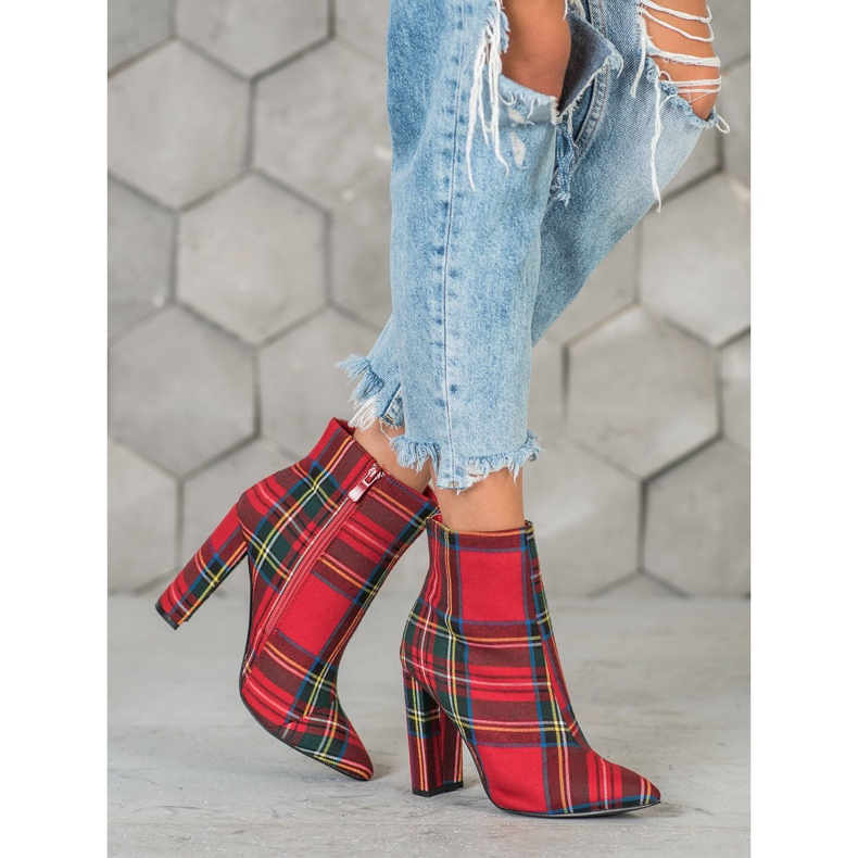 Seastar Bottes élégantes sur un poteau rouge multicolore 1