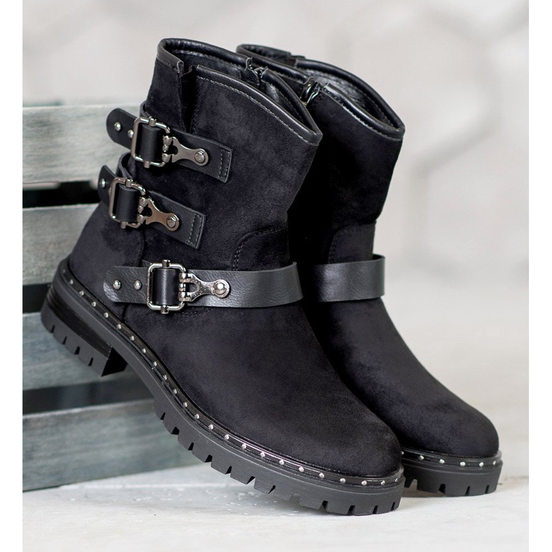 Lovery Travailleurs du daim noir 1