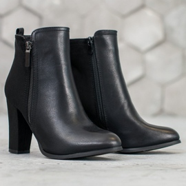 SHELOVET Bottes sur un poteau le noir 1