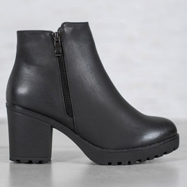 J. Star Bottes sur la plate-forme noir 2