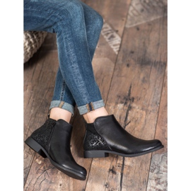 J. Star Bottes à talons plats noir 1