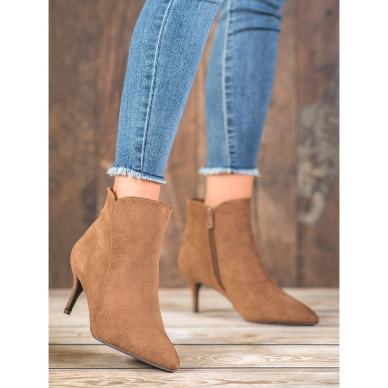 Kylie Bottines en daim sur un talon haut brun 1