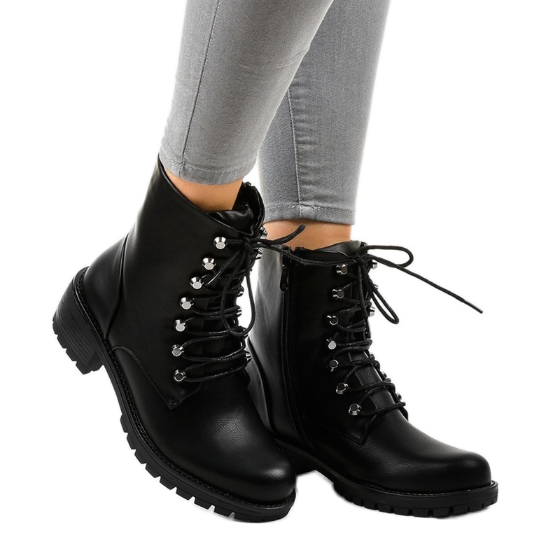 Bottes militaires isolées noires K-9922 le noir 1 Bottes militaires isolées noires K-9922 le noir 1
