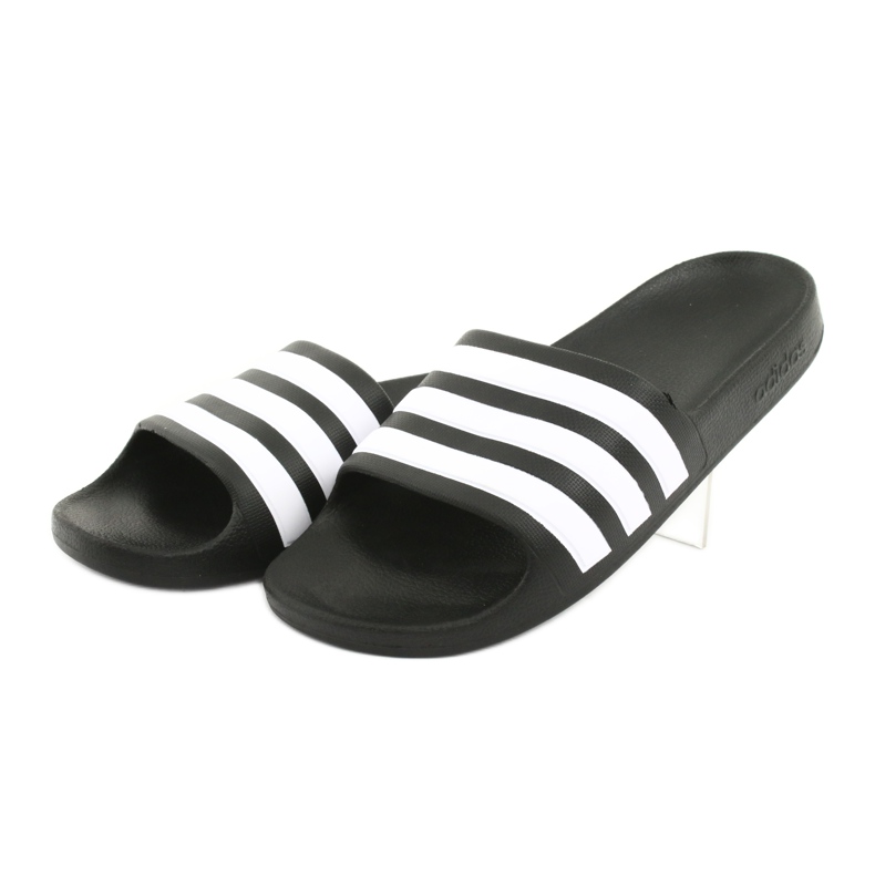 Chaussons Adidas Adilette Aqua K Jr F35556 blanche le noir 3