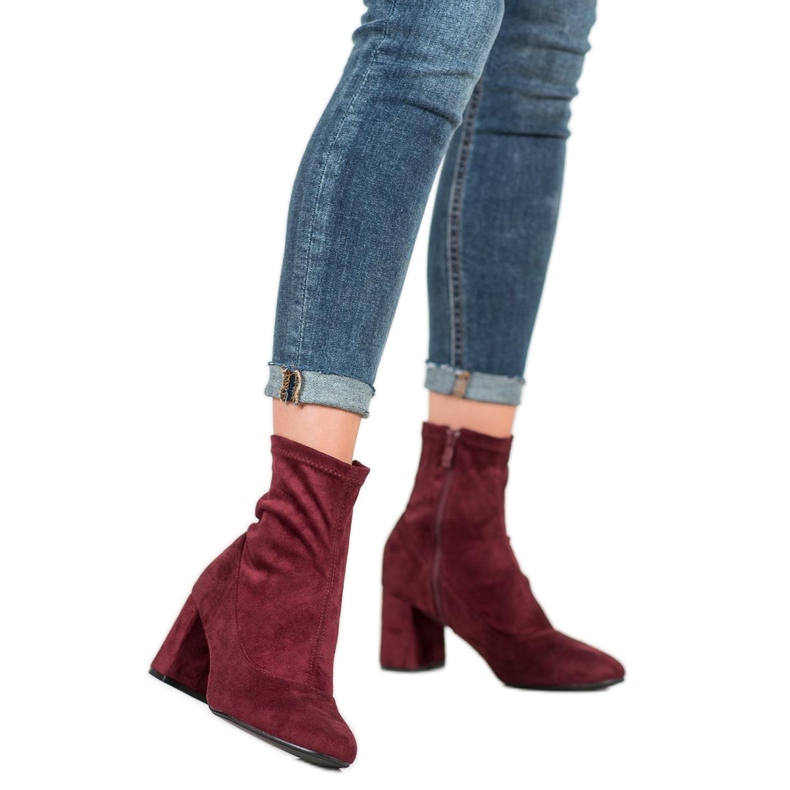Diamantique Bottines bordeaux sur la poste rouge 1 Diamantique Bottines bordeaux sur la poste rouge 1