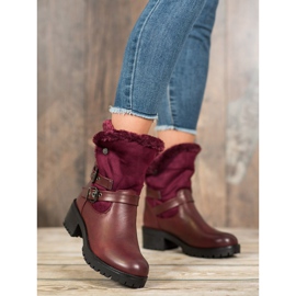 Marquiz Travailleurs chauds avec de la fourrure rouge 1 Marquiz Travailleurs chauds avec de la fourrure rouge 1