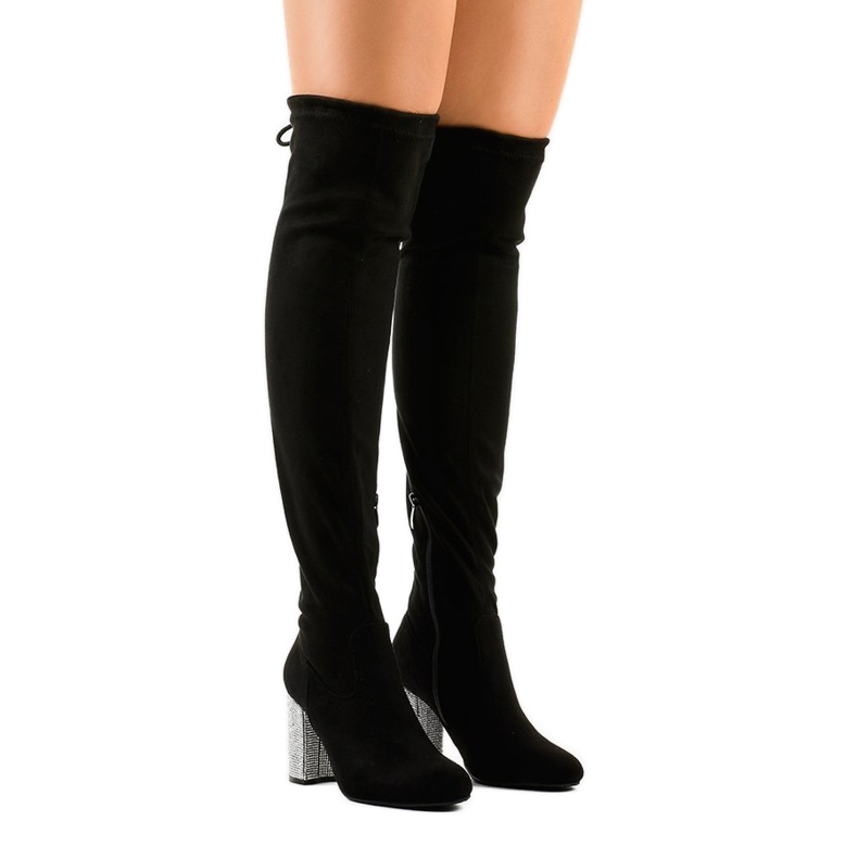 Boots en daim noir sur poteau décoré BM150 1