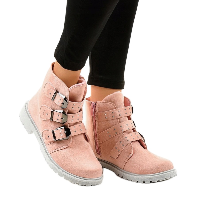 Bottines plates en daim rose avec boucles TL95-4 1