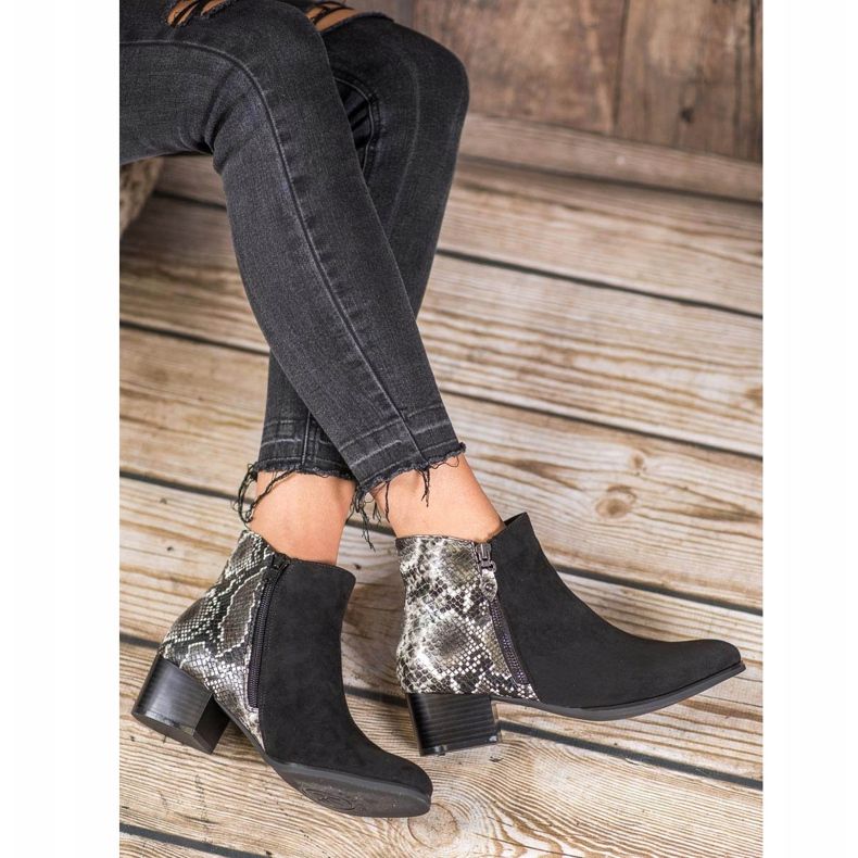 Kylie Bottines noires à imprimé serpent 1