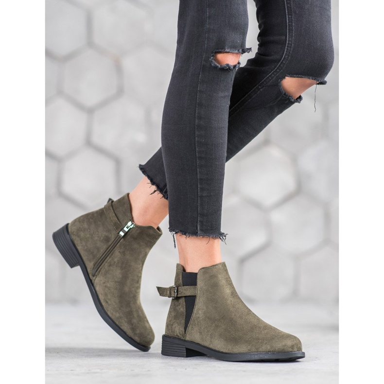 Ideal Shoes Bottines en daim vert 1