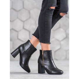Tina&Co Bottes élégantes en éco-cuir le noir 1 Tina&Co Bottes élégantes en éco-cuir le noir 1
