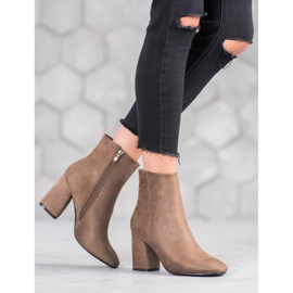 Super Mode bottines hautes sur un poteau brun 2