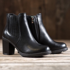 Comer Bottes en éco-cuir noir 1