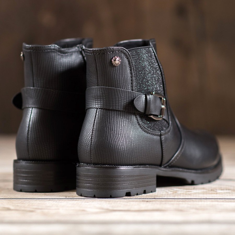 Gogo Les travailleurs avec une boucle le noir 2 Gogo Les travailleurs avec une boucle le noir 2