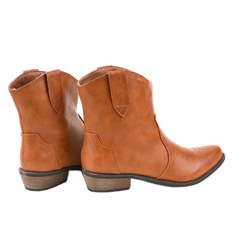Bottes marron sur le poste des bottes de cowboy 928-1 brun 2