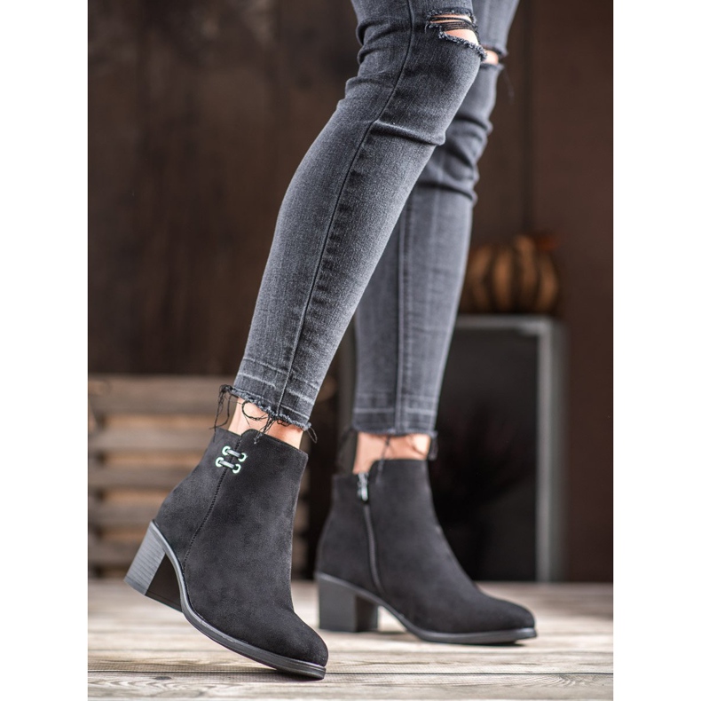 Clowse Bottines noires sur un poteau le noir 2