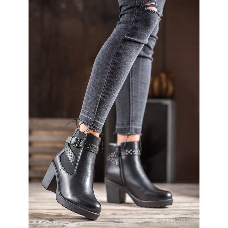 SHELOVET Bottes sur la plate-forme avec des jets noir 1