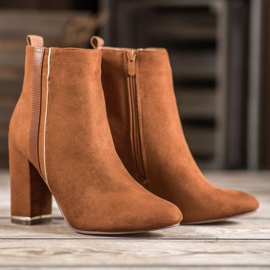 Erynn Bottines en daim avec ceinture décorative brun 3