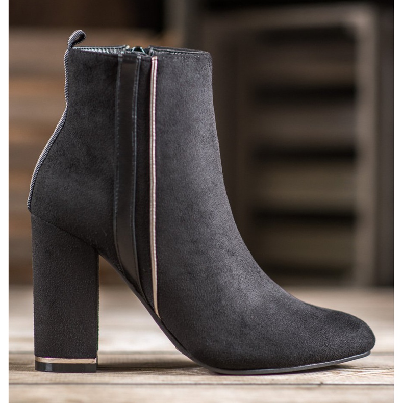 Erynn Bottines en daim avec ceinture décorative le noir 2