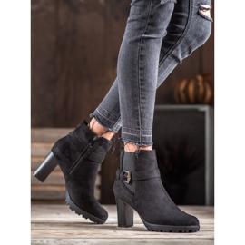 SHELOVET Bottines en daim sur la plate-forme le noir 5