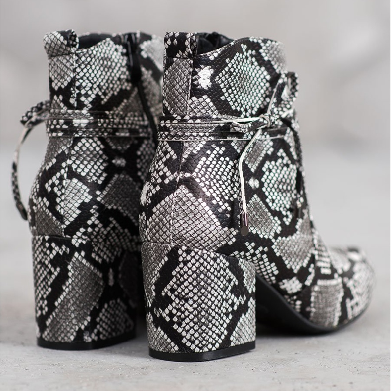 SHELOVET Bottes sur un poteau multicolore 2