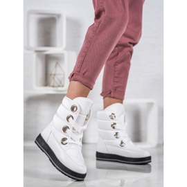 Muto Bottes de neige sur la plate-forme blanche 2 Muto Bottes de neige sur la plate-forme blanche 2