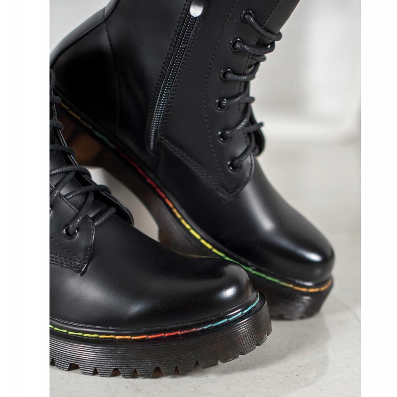 Bella Paris Travailleurs lacés le noir 2