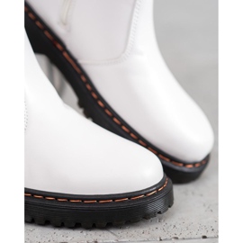 SHELOVET Bottines Chelsea sur la plateforme blanc 1