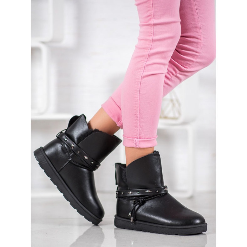 SHELOVET Mukluki avec cuir écologique le noir 1 SHELOVET Mukluki avec cuir écologique le noir 1