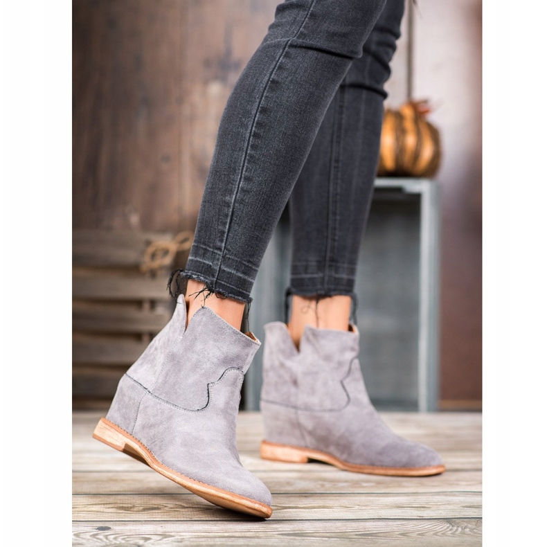 Bella Paris Bottes de cowboy en daim gris 2 Bella Paris Bottes de cowboy en daim gris 2