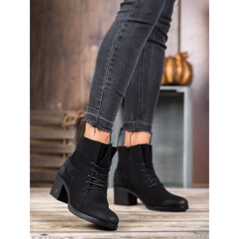 Bottines à lacets sur le poteau VINCEZA noir 1