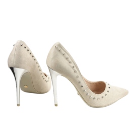 Escarpins beiges sur un talon NF-04 3
