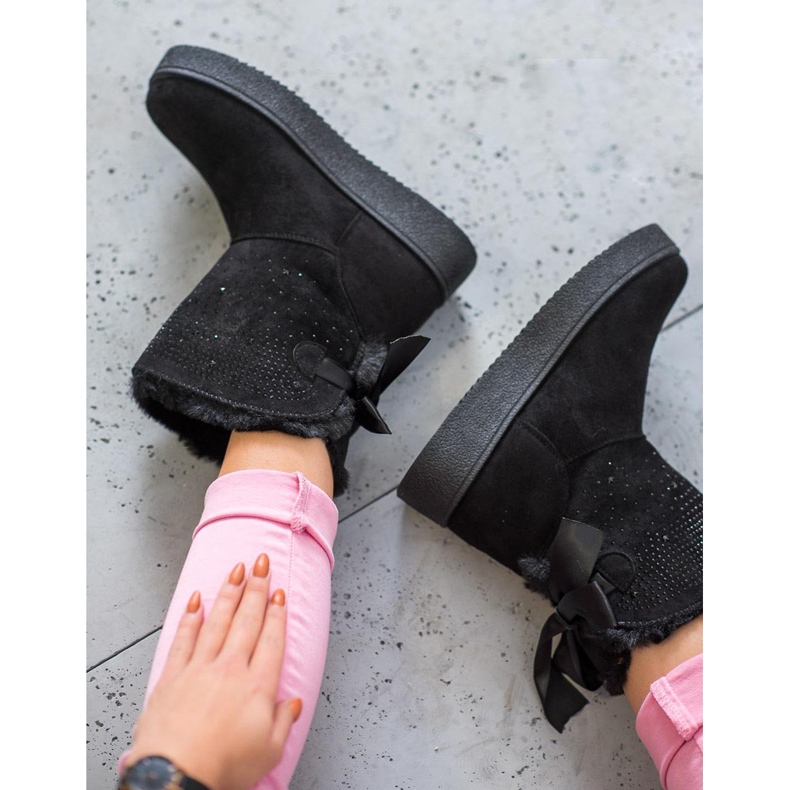 SHELOVET Mukluki avec des cristaux le noir 2