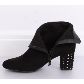 Bottines noires à talons et clous 3098A Noir le noir 3