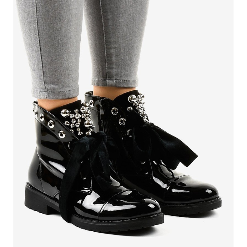 Bottes isolantes laquées noires A3320EA 1