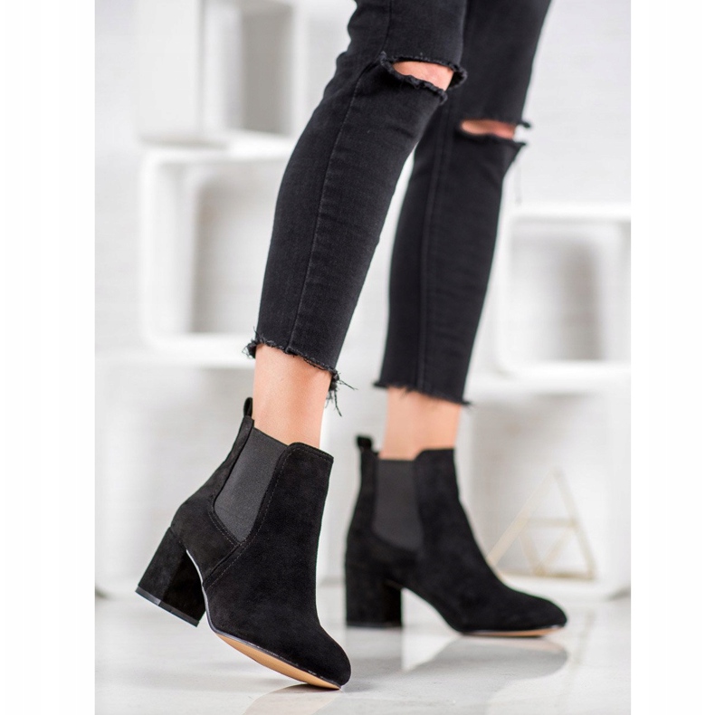 SHELOVET Bottes Chelsea sur un bar le noir 1 SHELOVET Bottes Chelsea sur un bar le noir 1