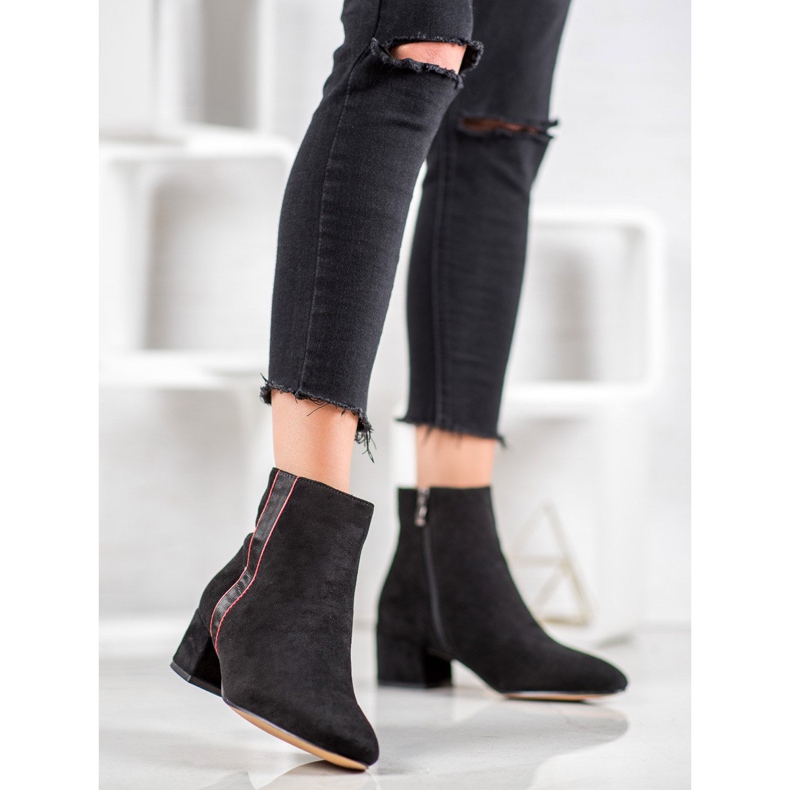 SHELOVET Bottines en daim avec ceinture décorative le noir 1