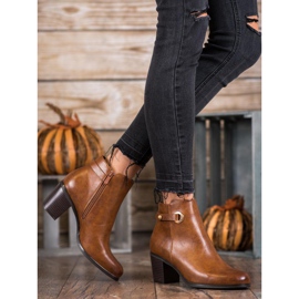 Ideal Shoes Bottes classiques en éco-cuir brun 1 Ideal Shoes Bottes classiques en éco-cuir brun 1