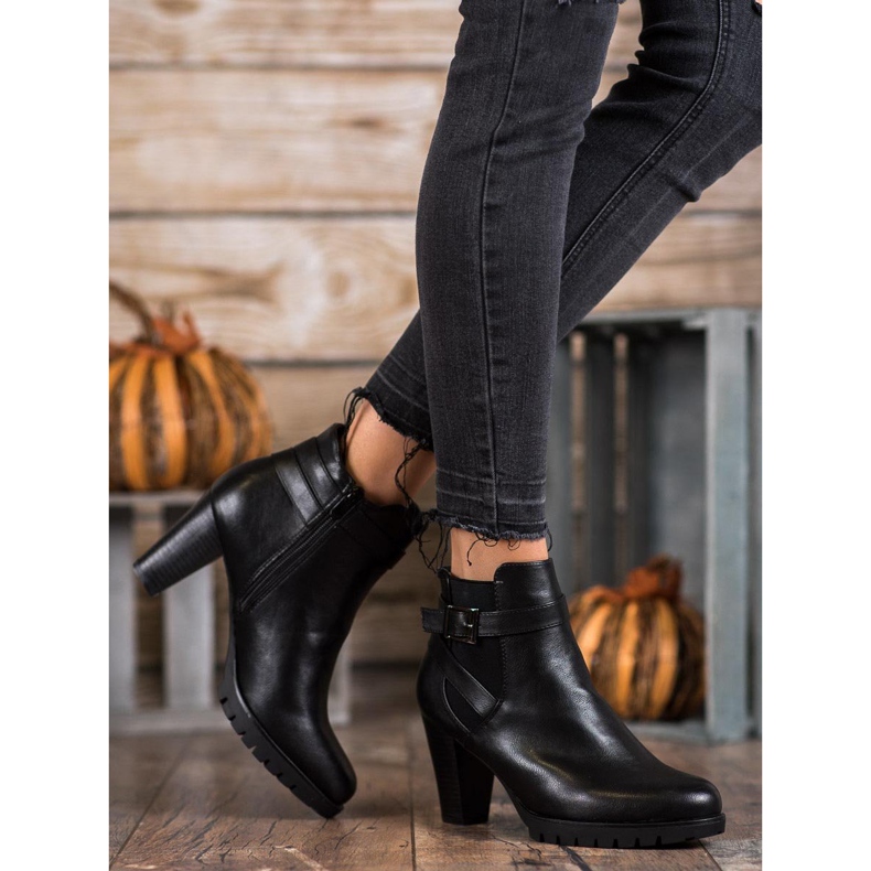 Anesia Paris Bottes noires à boucle 2