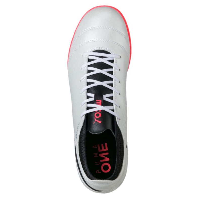 Chaussures de foot Puma One 17.4 Tt M 104078 01 blanche blanche 1 Chaussures de foot Puma One 17.4 Tt M 104078 01 blanche blanche 1