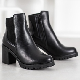 M.Daszyński Bottes confortables sur un poteau le noir 3