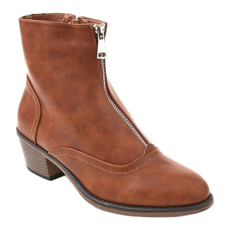 Bottes marron isolées sur le poteau AB1047 brun 1