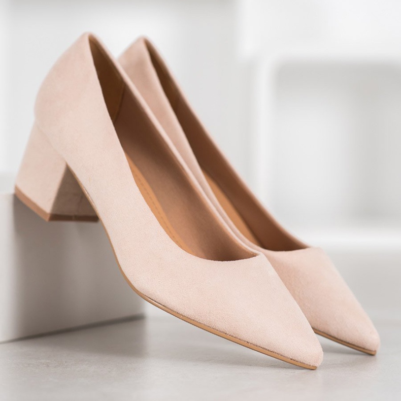 Ideal Shoes Escarpins en daim à talons hauts brun 1